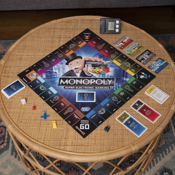 Настольная игра &laquo;Монополия: Бонусы без границ&raquo; (украинская версия) E8978 фото