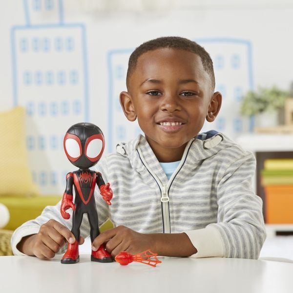 Фигурка Спайди и его замечательных друзей (F3988 SAF SUPERSIZED MILES MORALES) F3711-F3988 фото