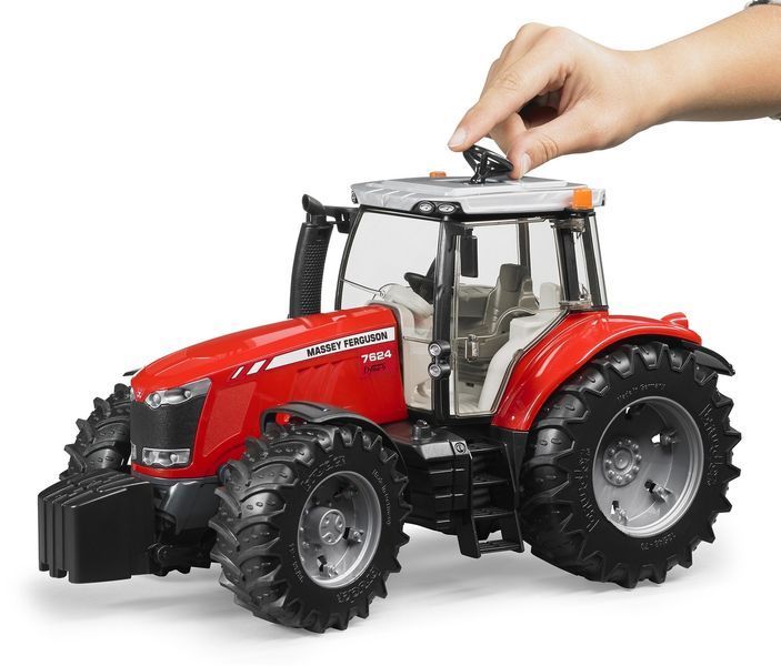 Игрушечный трактор "Massey Ferguson 7624" 03046 фото