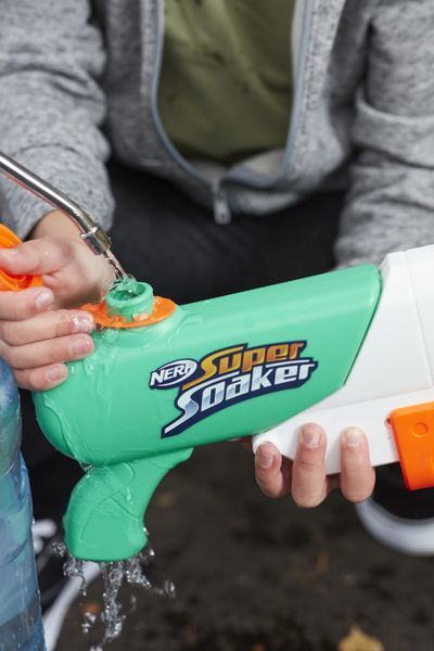Бластер игрушечный водный "Hydro Fringe", серия "Nerf Super Soccer" F3891 фото