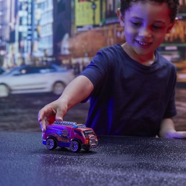 Игровая модель автомобиля - Пожарные - спасатели (световые и звуковые эффекты), батарейки в наборе. 20082 фото