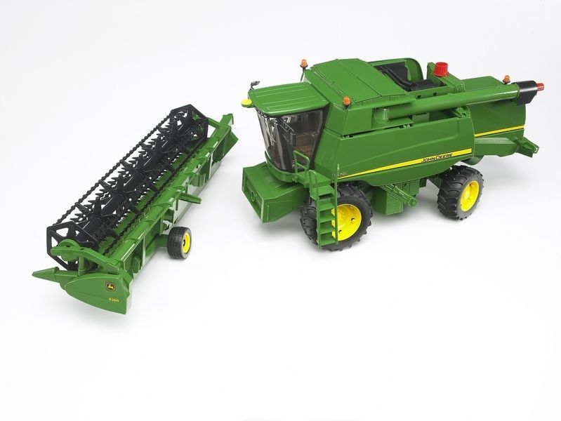 Игрушечный комбайн "John Deere T670i" 02132 фото