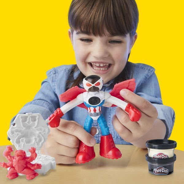 Набір для творчості Play-Doh з масою для ліплення "Капітан Америка з мотоциклом" G0555 фото