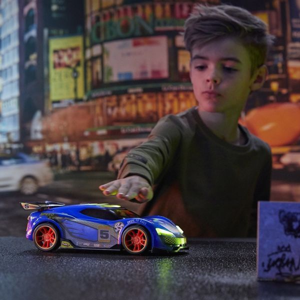 Игровая модель автомобиля - Speed ​​Swipe - Bionic Blue (эффекты движения, света и звука), батарейки в комплекте. 20121 фото